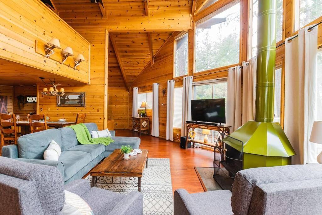 Summit: Discover Serenity In This Cozy Cabin With Mountain Views! Villa Big Bear Lake Buitenkant foto