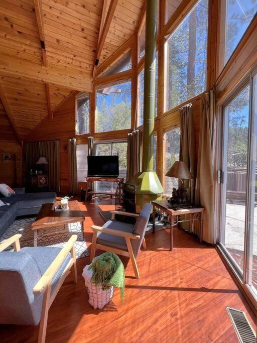 Summit: Discover Serenity In This Cozy Cabin With Mountain Views! Villa Big Bear Lake Buitenkant foto